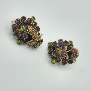 Vintage Gold Peridot Amethyst floral fillagree clip on earrings